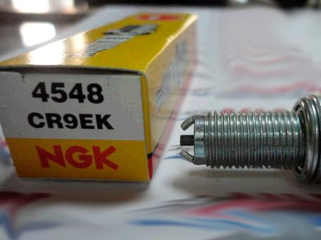 NGK 4548 cr9ek